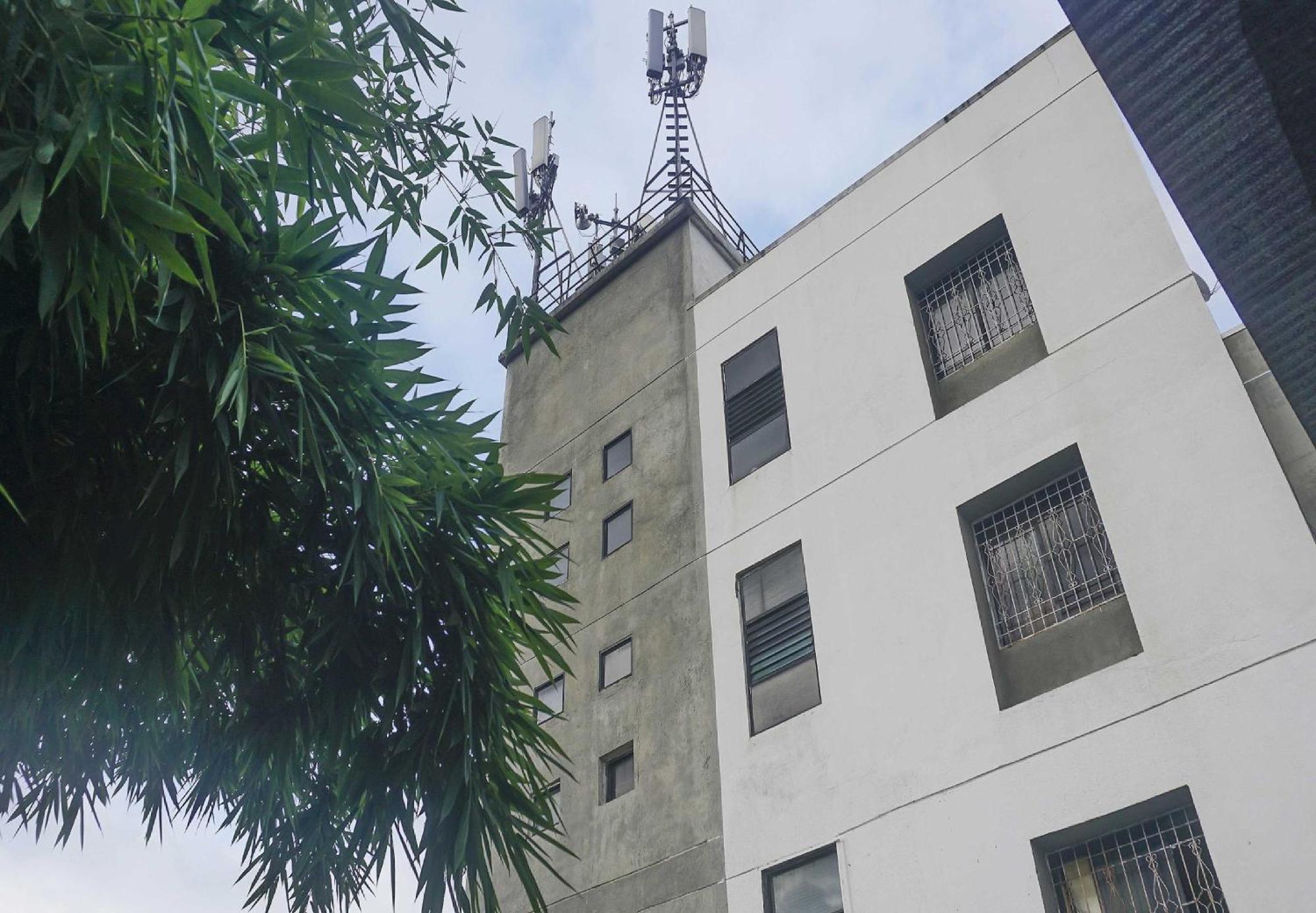 Hotel O Peacock Lodging Kharakvasla エクステリア 写真